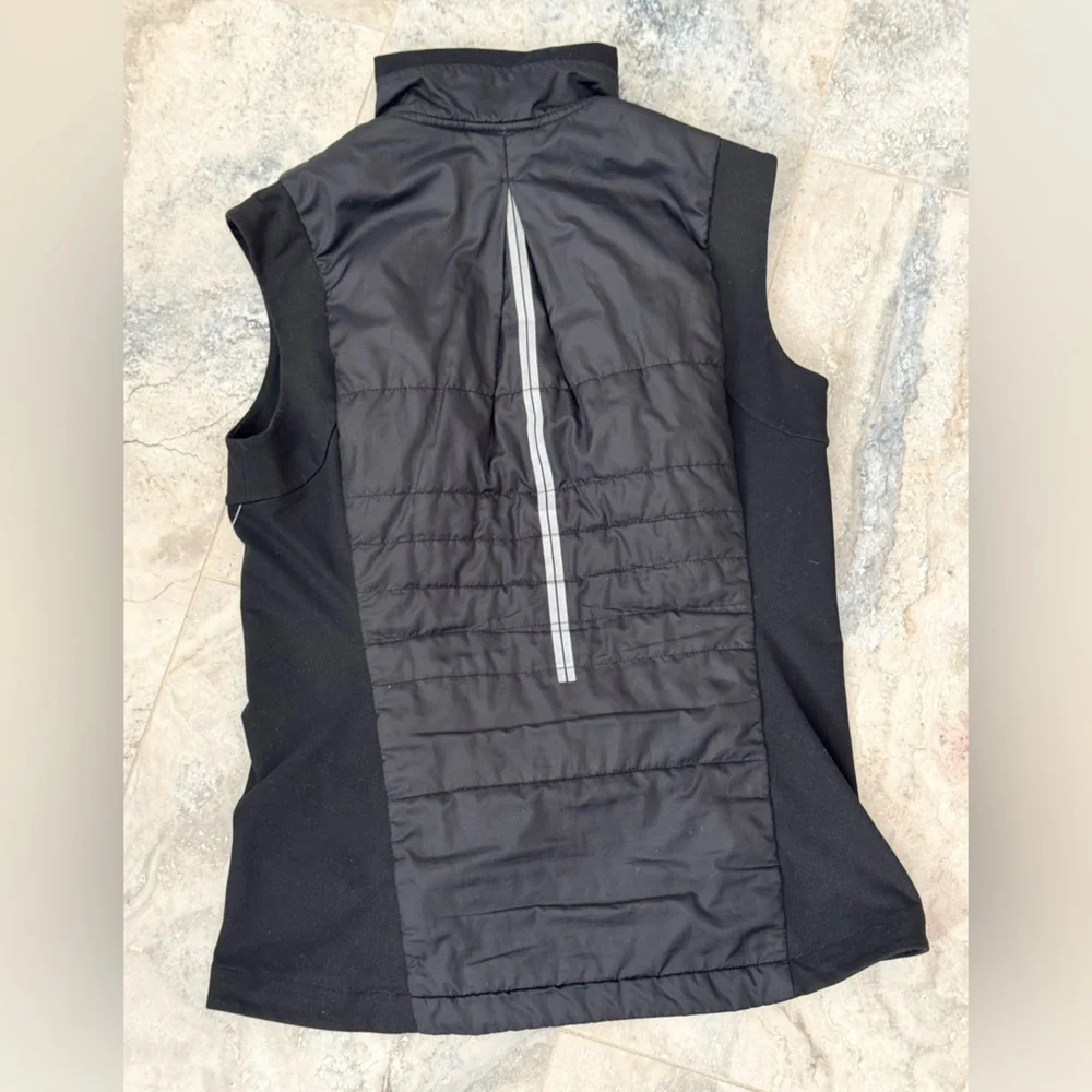 Brooks Run Happy Running Vest